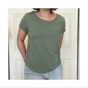 H&M green faux pocket t-shirt